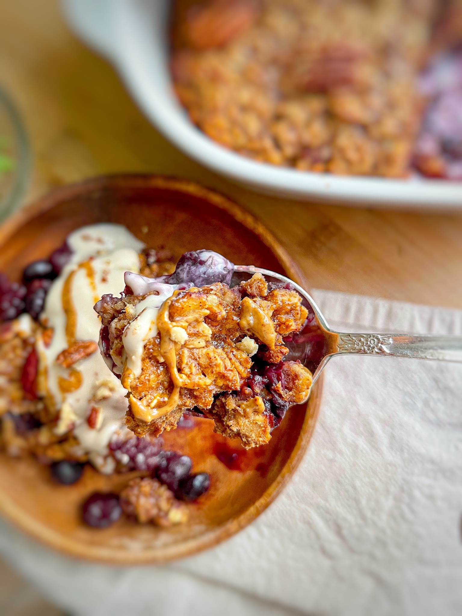 Blueberry Breakfast Crumble With Oil Free Cinnamon Oat Topping Nikki Vegan 