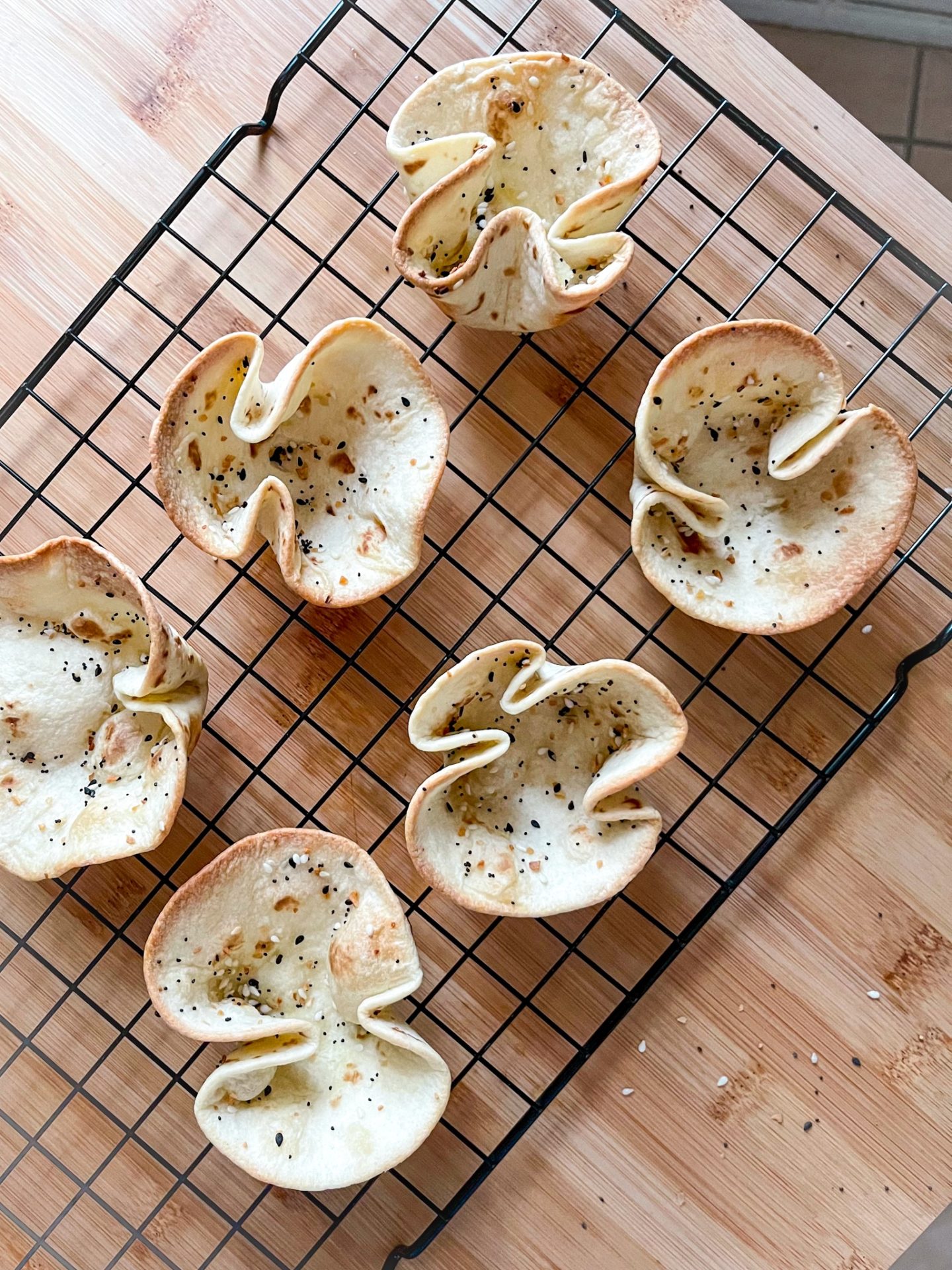 everything bagel tortilla cups 