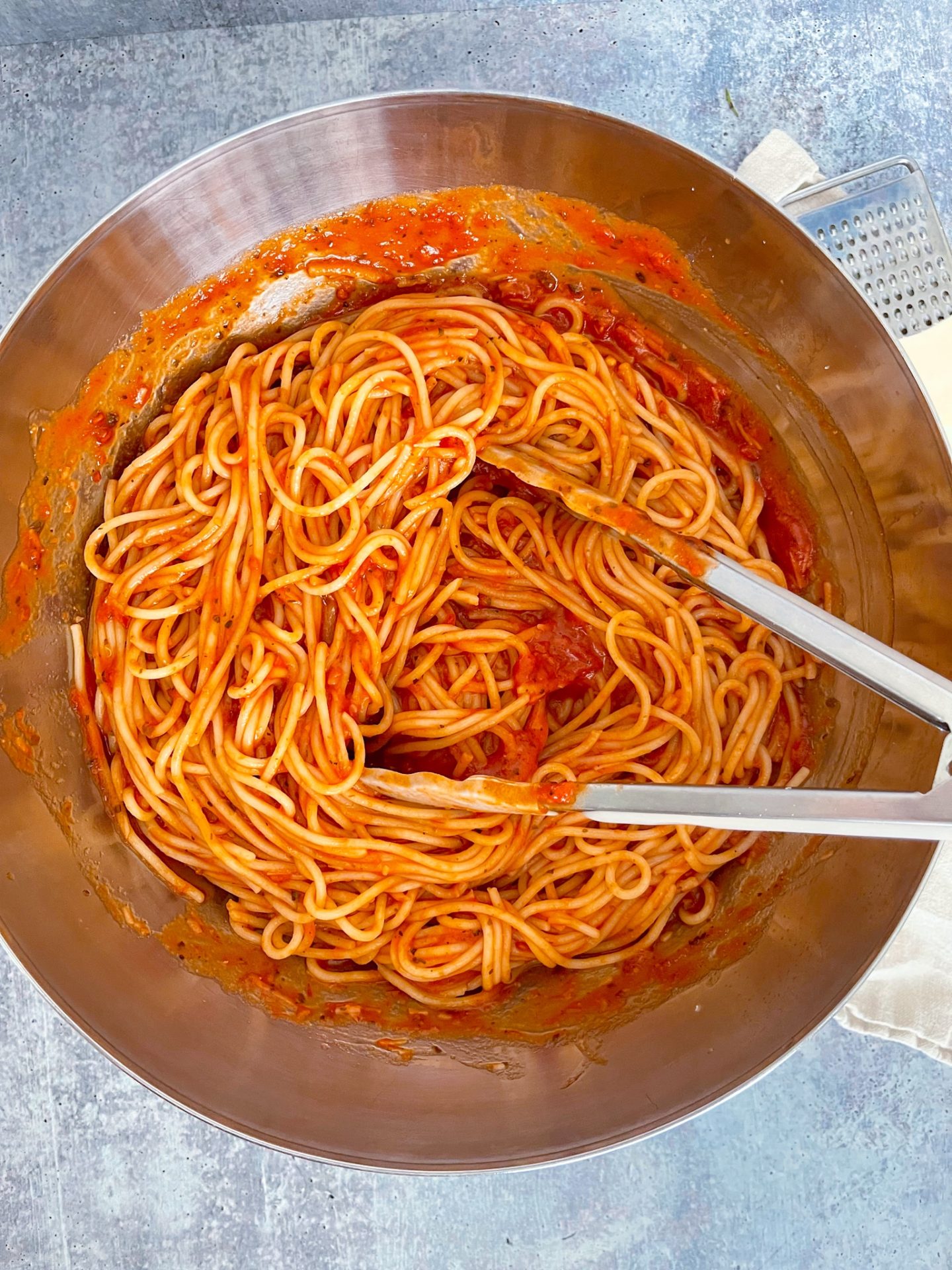 how to make baked spaghetti pie 