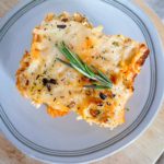 how to make a dairy free vegan baked spaghetti pie with spaghetti tomato sauce vegan parmesan and tofu ricotta cheese