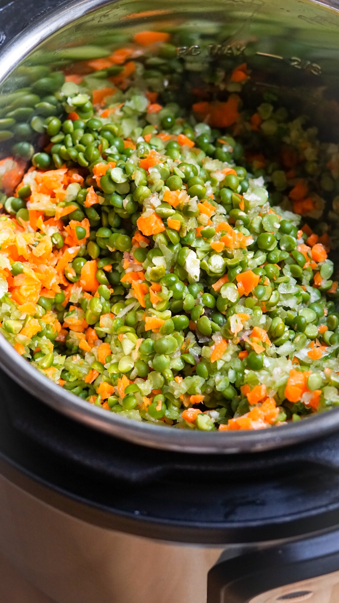split peas, carrots and celery in Instant Pot