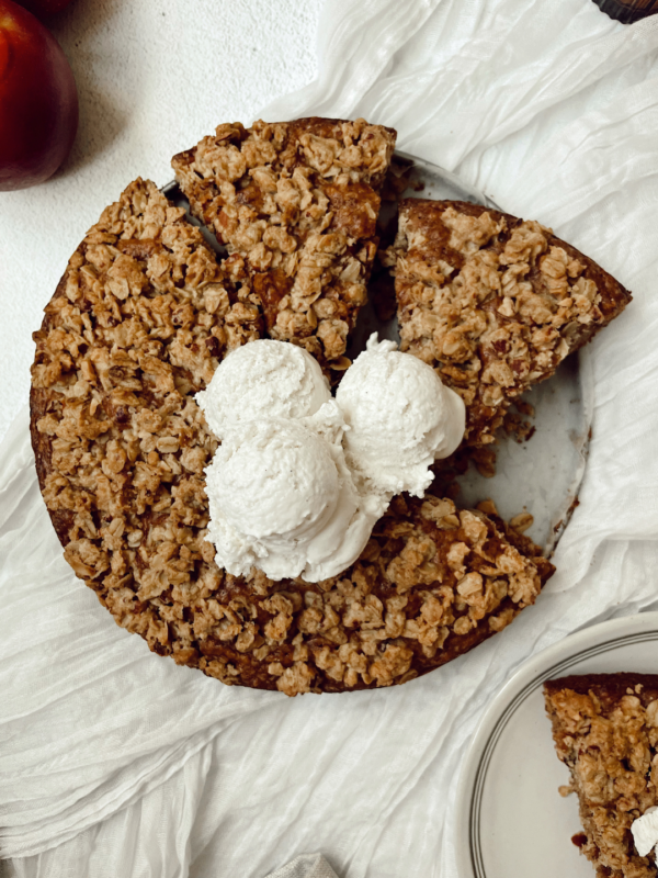 vegan apple crumb cake with ice cream