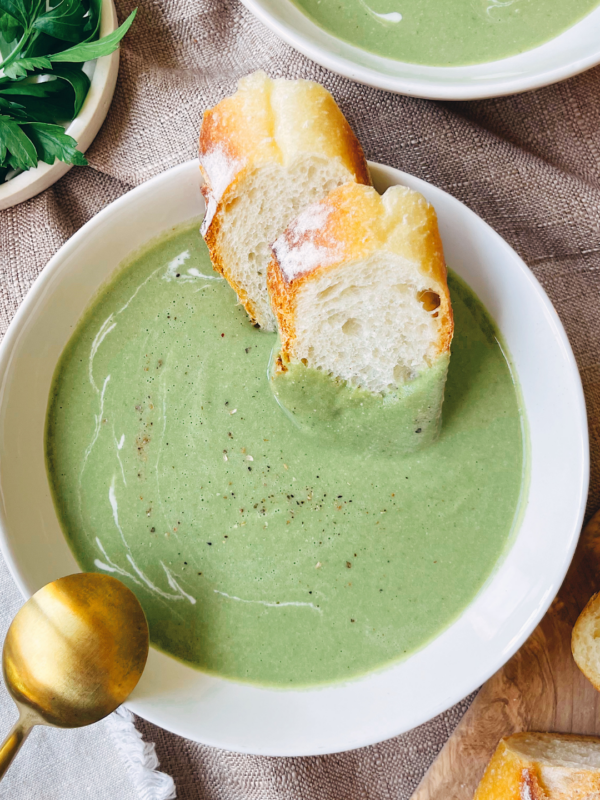 broccoli soup in a bread bowl